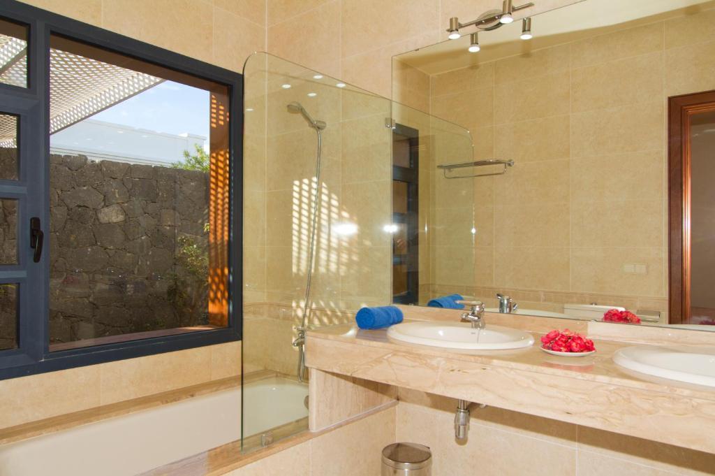 Sun Grove Villas & Spa Playa Blanca  Eksteriør bilde